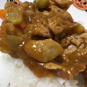 おかしな隠し味のカレーライス